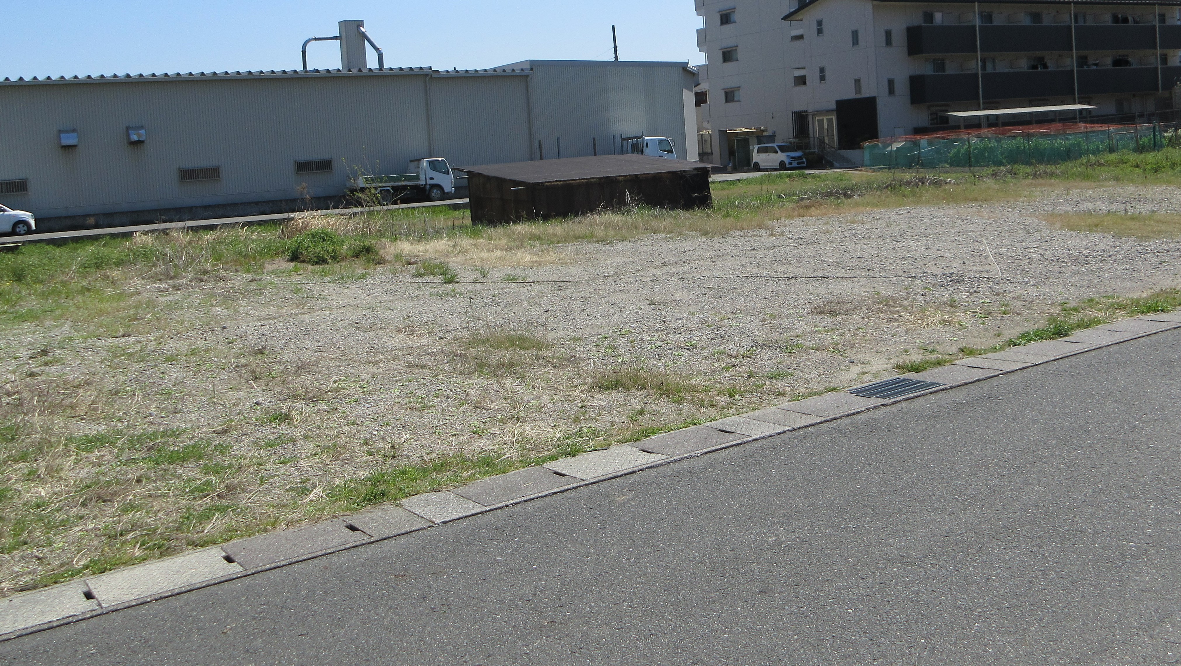 大型トラック駐車可！！